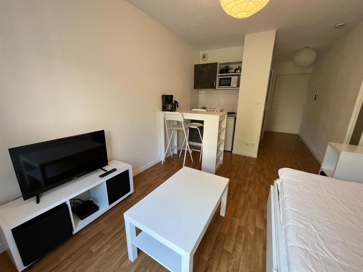Acajou, Studio Avec Terrasse Et Parking Prive Кан Экстерьер фото