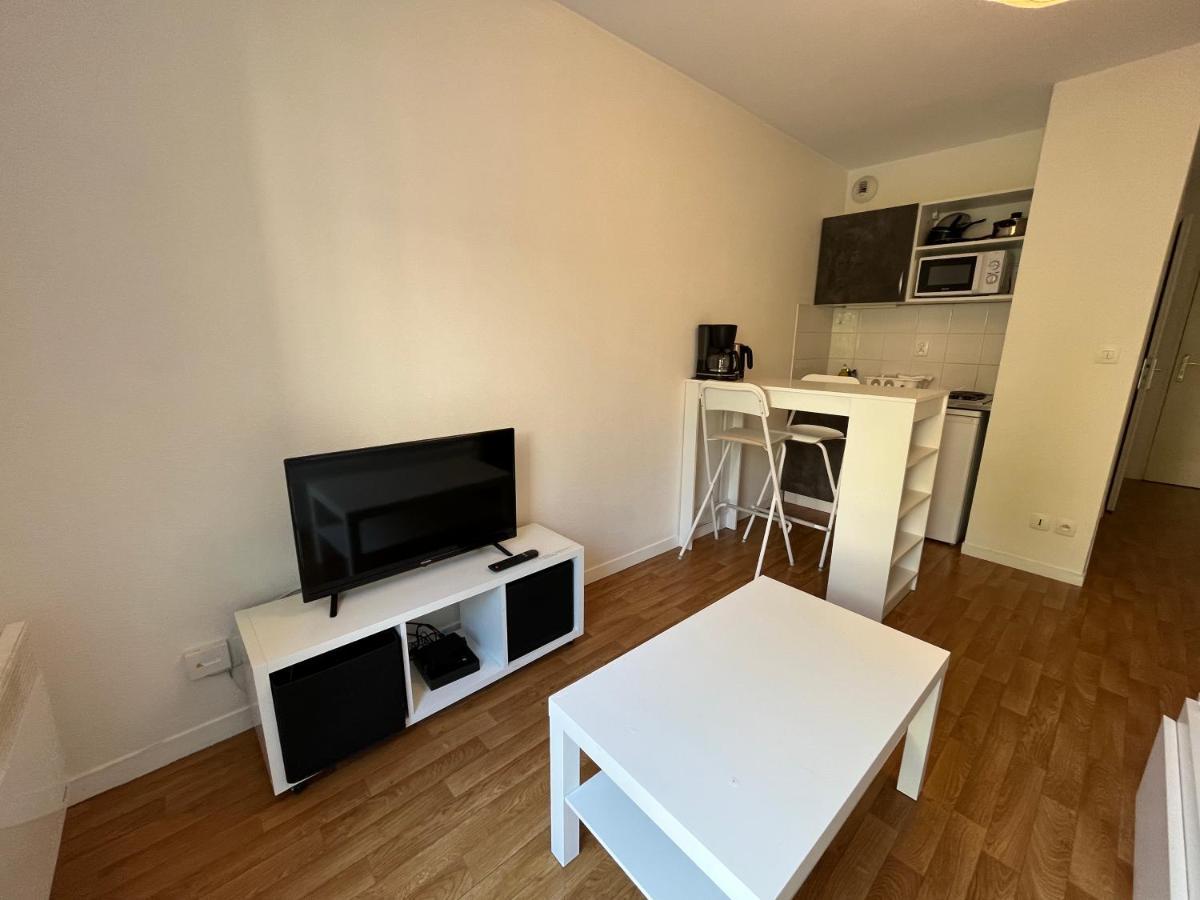 Acajou, Studio Avec Terrasse Et Parking Prive Кан Экстерьер фото